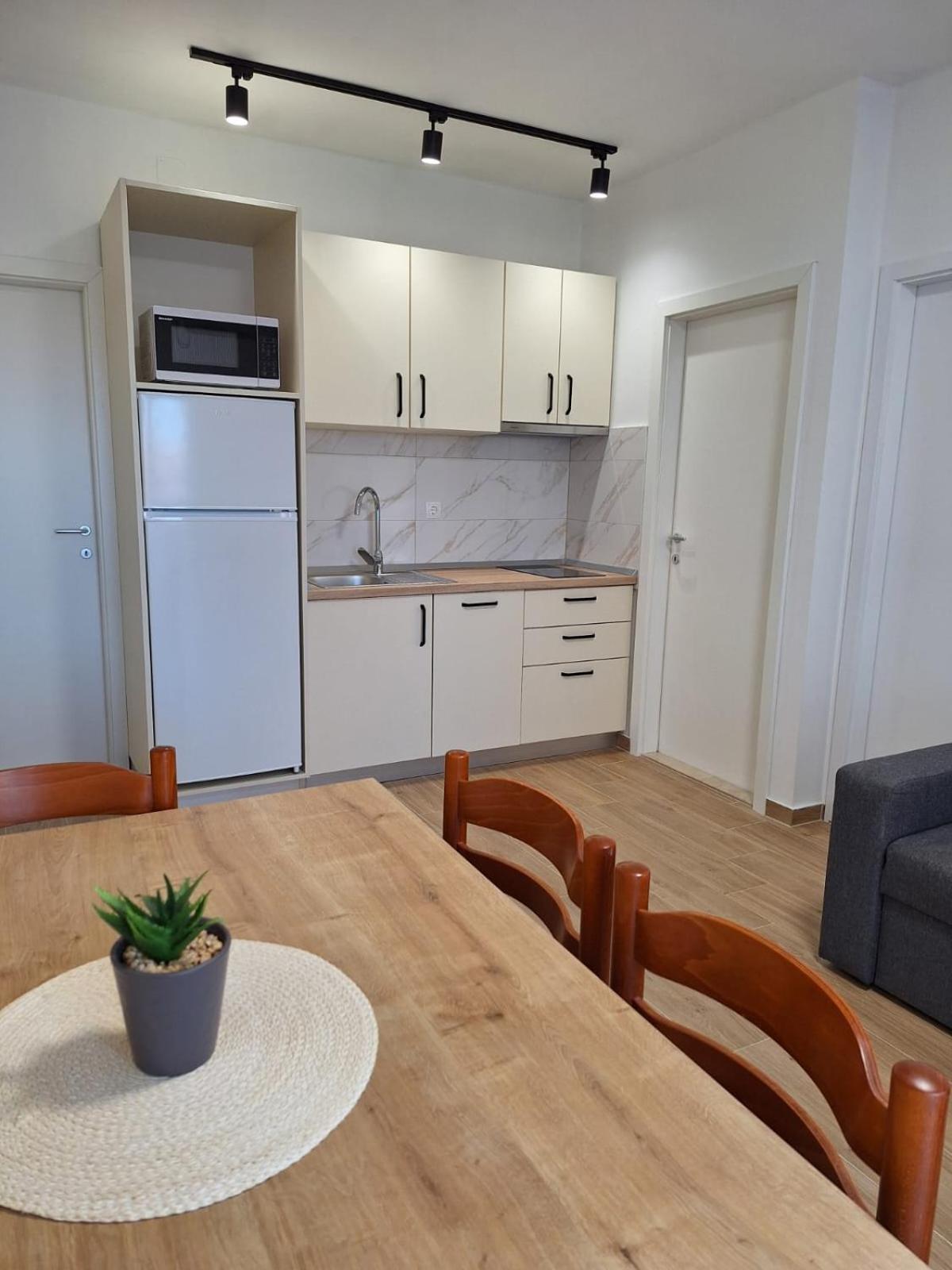 Apartmani Marino Привлака Екстериор снимка